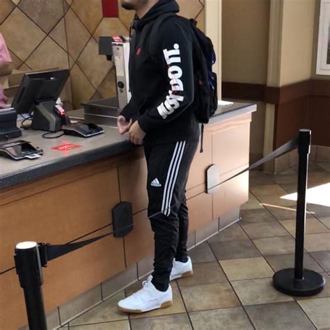 adidas hoodie en pants